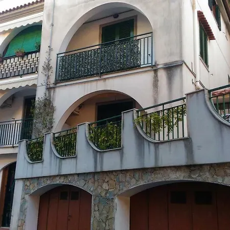 A Casa Di Nicola Feriehus Cetara